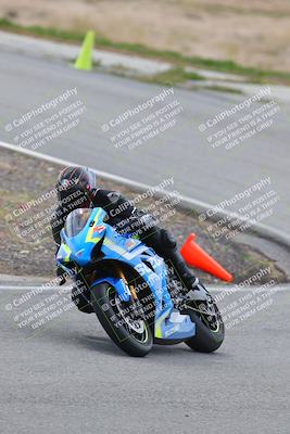 media/Mar-05-2023-TrackXperience (Sun) [[a95d40e56a]]/Group 3/session 2 turn 4/